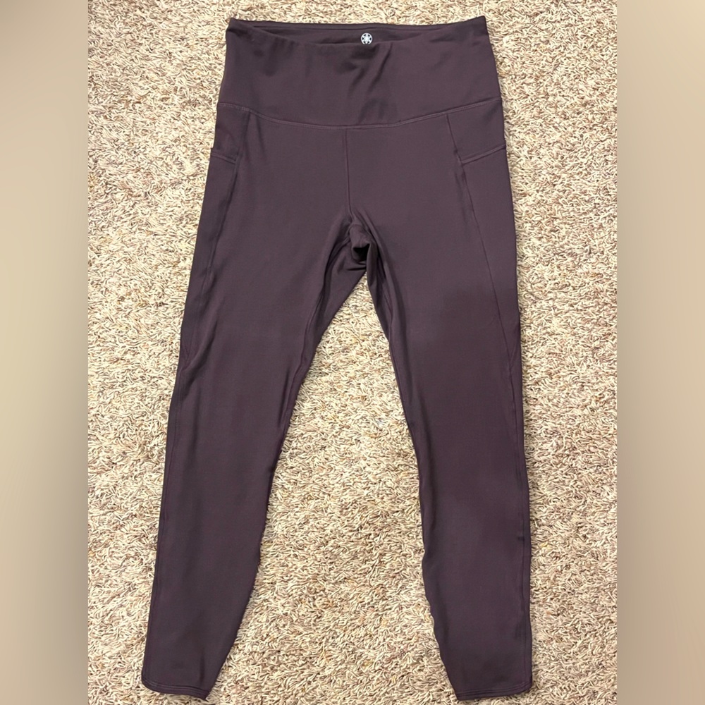 GAIAM Women’s Leggings Size Large